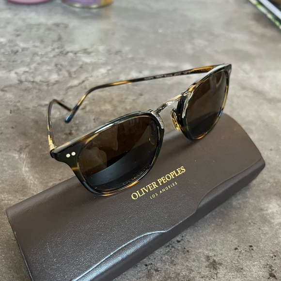 Exclusive Limited Edition Men’s Oliver People’s sunglasses - Picture 2 of 2